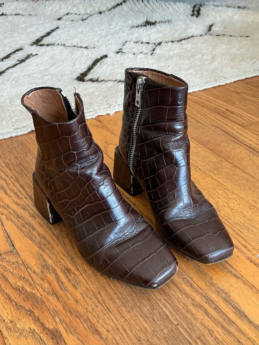 LOQ Size 6 Ankle Boots